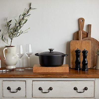 Le Creuset Signature støbejern rund gryde Ø28 cm matte black