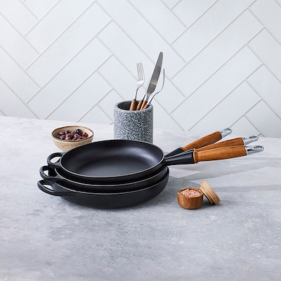 Le Creuset Signature støbejern stegepande med træhåndtag Ø28 cm matte black