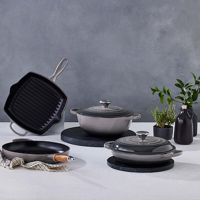 Le Creuset Signature støbejern stegepande med træhåndtag Ø28 cm flint