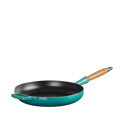 Le Creuset Signature stegepande Ø 28 cm med træhåndtag bleu riviera