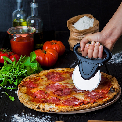 Microplane pizzaskærer