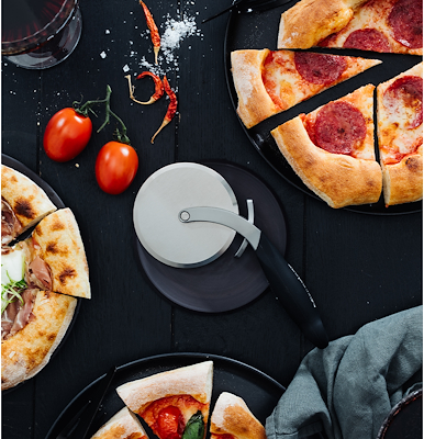 Microplane Specialty pizzahjul sort