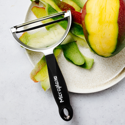 Microplane Professional XL skrællekniv sort