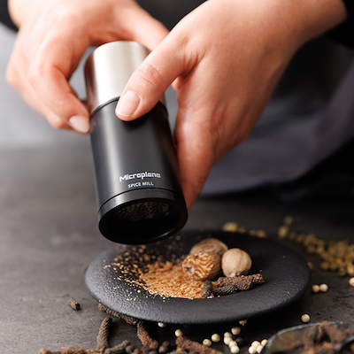 Microplane krydderimølle sort/stål H11,4 cm