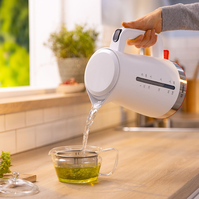 Bosch MyMoment TWK4M221 elkedel hvid & stål 1,7 liter