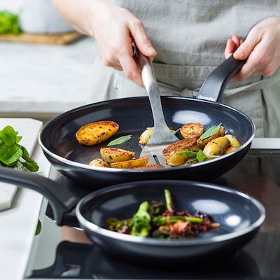 GreenPan Essence stegepandesæt sort 2 stk Ø24/Ø28 cm