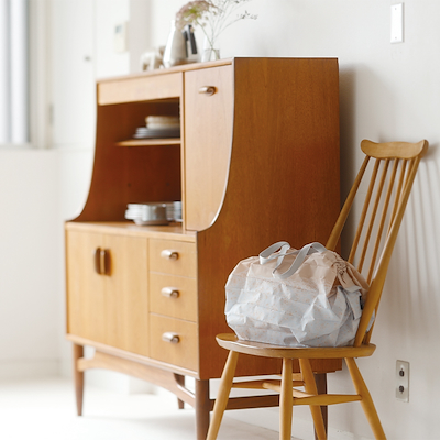 Shupatto foldbar taske medium beige/lyseblå 15 liter