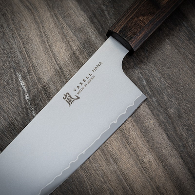 Yaxell Hana Gyuto kokkekniv 20 cm