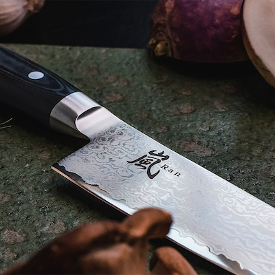 Yaxell Ran Santoku kniv 16,5 cm