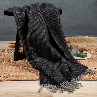 Arctic Herringbone Plaid uld sort 130x200 cm