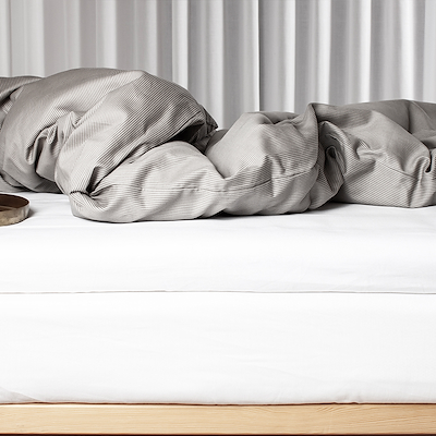 Night & Day kuvertlagen bomuldssatin hvid 140x200 cm