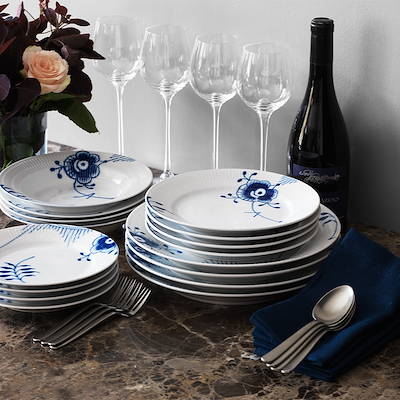 Royal Copenhagen Blå Mega Riflet dyb tallerken med kant 21 cm