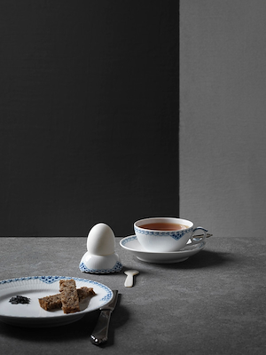 Royal Copenhagen Prinsesse kop med underkop blå 20 cl