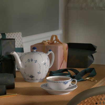 Royal Copenhagen Prinsesse kop med underkop blå 20 cl