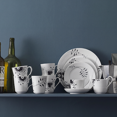 Royal Copenhagen Sort Mega Riflet krus 36 cl 2 stk.