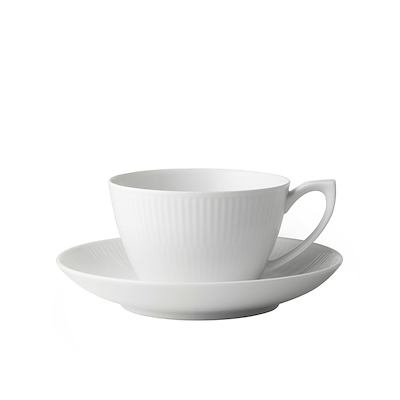 Royal Copenhagen Hvid Riflet kop og underkop 28 cl
