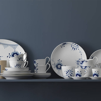 Royal Copenhagen Blå Mega Riflet højhankskop og underkop 25 cl