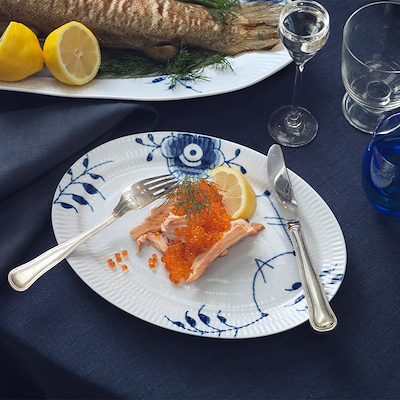 Royal Copenhagen Blå Mega Riflet oval tallerken 28 cm