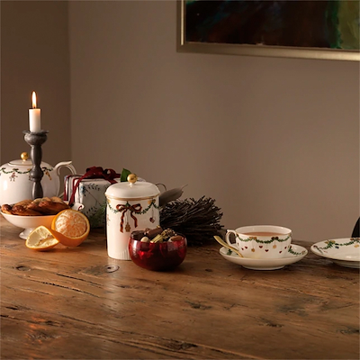 Royal Copenhagen Stjerne Riflet Jul kop med underkop 32 cl