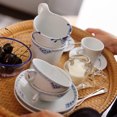Royal Copenhagen Blå Mega Riflet højhankskop med underkop 25 cl 2 stk