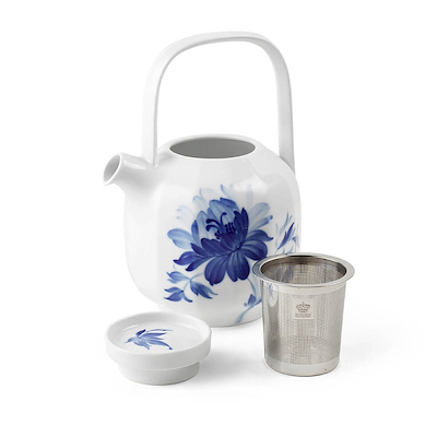 Royal Copenhagen Blomst tekande Træpeon blå 1 liter