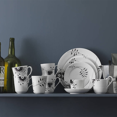 Royal Copenhagen Sort Mega Riflet krus sort/hvid 2 stk. 38 cl