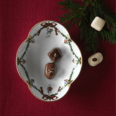 Royal Copenhagen Stjerne Riflet Jul fad L 17,5 cm