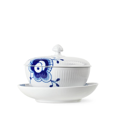 Royal Copenhagen Blå Mega Riflet skål med låg og underkop 38 cl