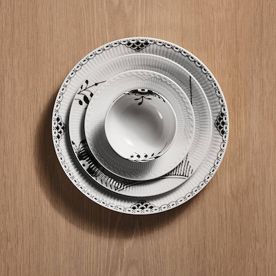 Royal Copenhagen Sort Mega Riflet Skål 24 cl