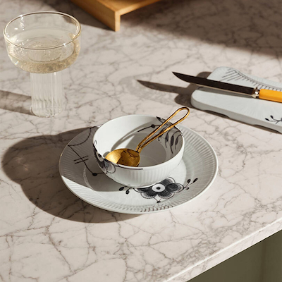 Royal Copenhagen Sort Mega Riflet skål 24 cl Ø 11 cm