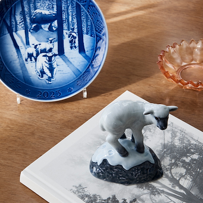 Royal Copenhagen juleplatte 2023 juletid i skoven