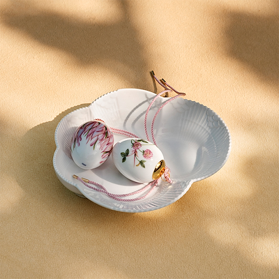 Royal Copenhagen Påskeæg 2023 rødkløverblade 6 cm