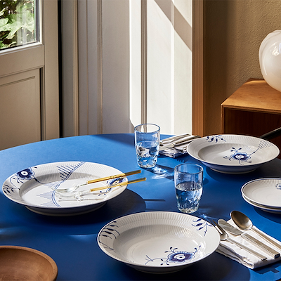 Royal Copenhagen Blå Mega Riflet dyb tallerken med kant 27 cm