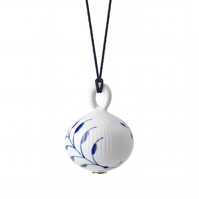 Royal Copenhagen Blå Mega Riflet julekugle nr 1 9,5 cm