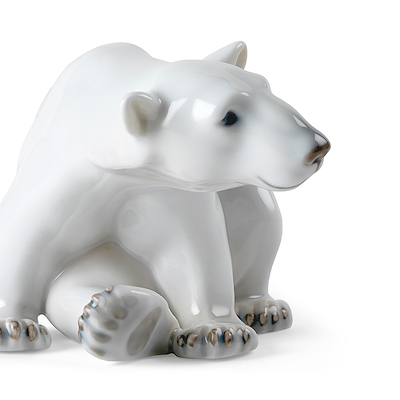 Royal Copenhagen Figurine 2023 isbjørn siddende 12 cm