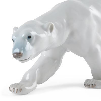 Royal Copenhagen Figurine 2023 isbjørn gående 14 cm