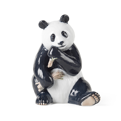 Figurer Royal Copenhagen Spisende Panda figur sort H 18 cm