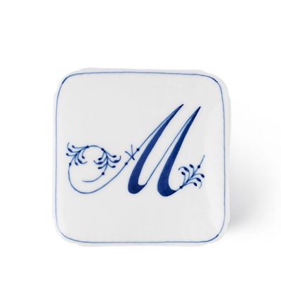 Royal Copenhagen Alfabet bonbonniere M 13 cl