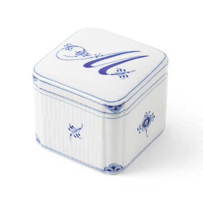 Royal Copenhagen Alfabet bonbonniere M 13 cl