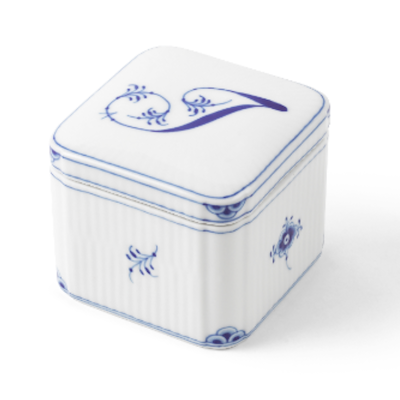 Royal Copenhagen Alfabet bonbonniere T 13 cl