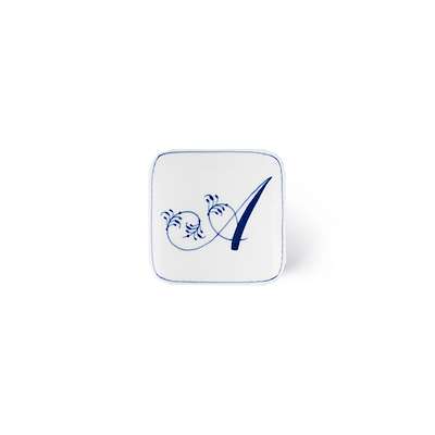 Royal Copenhagen Alfabet bonbonniere A 13 cl