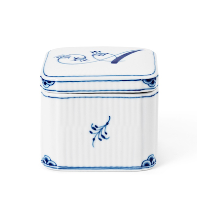 Royal Copenhagen Alfabet bonbonniere A 13 cl