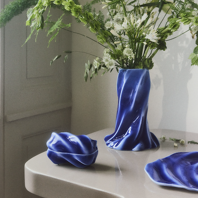 Royal Copenhagen Kontur vase blå H 27 cm