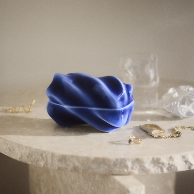 Royal Copenhagen Kontur bonbonniere blå Ø 8,5 cm