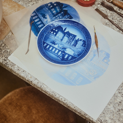 Royal Copenhagen juleplatte 2026 Marmorbroen Ø18 cm