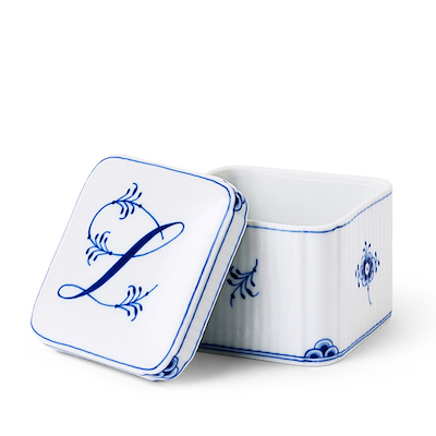 Royal Copenhagen Alfabet bonbonniere L 13 cl