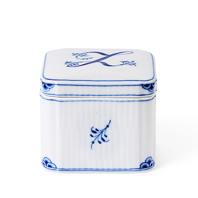 Royal Copenhagen Alfabet bonbonniere Z 13 cl