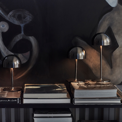 Sirius Tim genopladelig bodlampe sort nikkel H22 cm