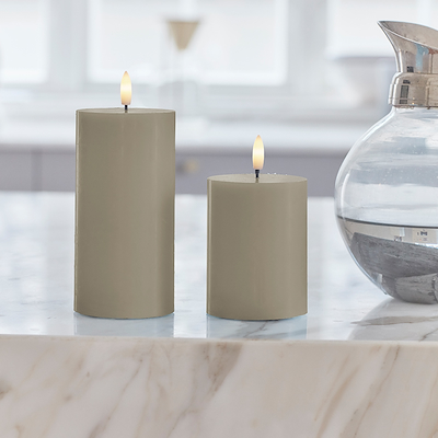 Sirius Sille LED-bloklys varm grå Ø7.5x15 cm