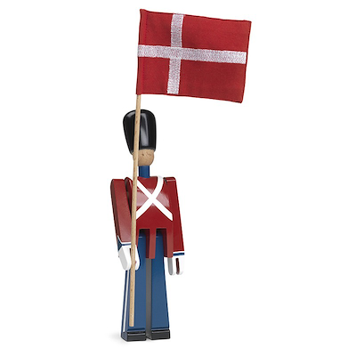 Kay Bojesen Fanebærer træfigur rød